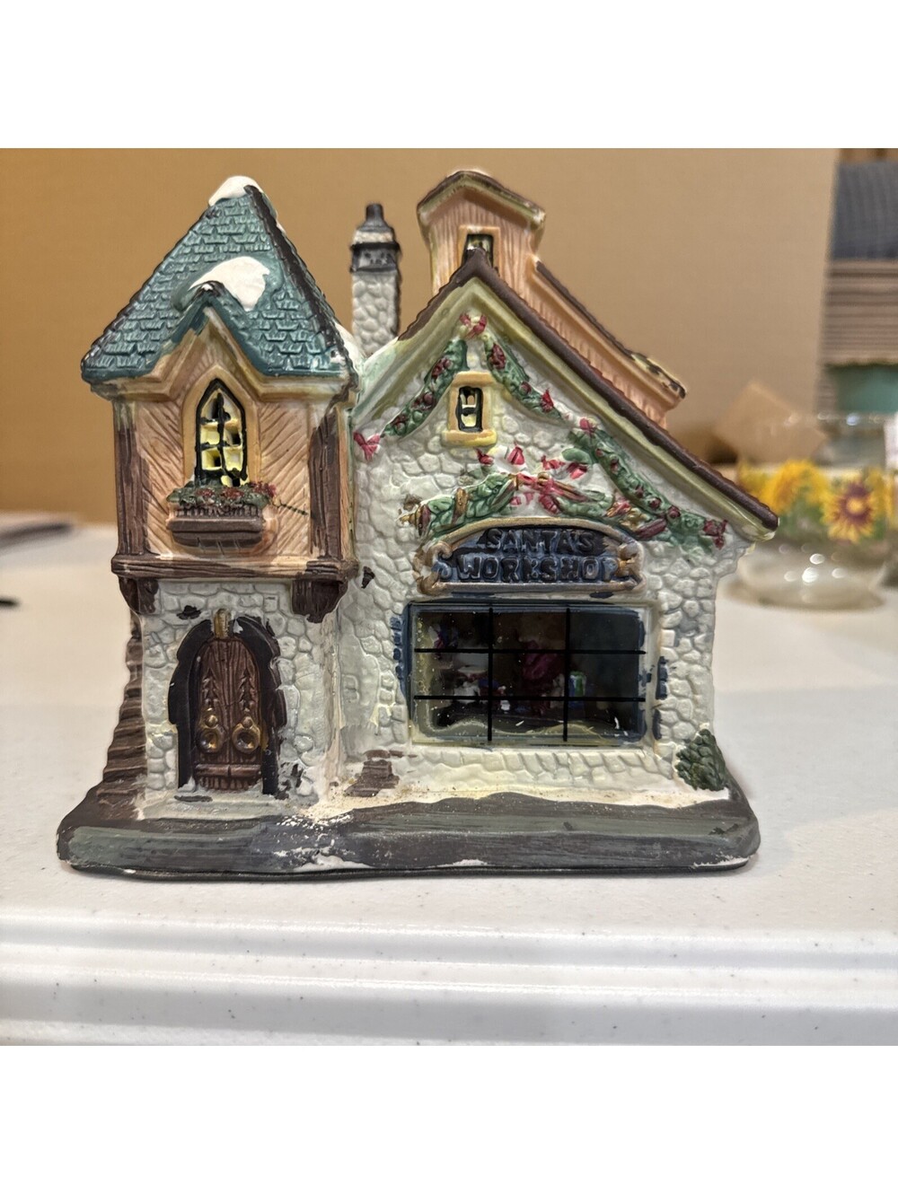 Vintage Copperfield Keepsake Porcelain Lighted Santa's Christmas Toy Workshop